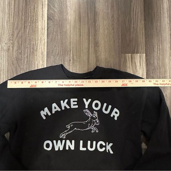 Pointer and Pine “Make Your Own Luck” sweatshirt L - Picture 3 of 6